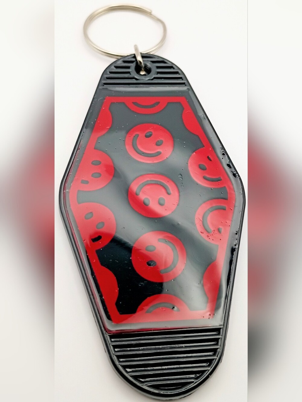 Double Sided Resin Keychain Do Not Lose Me Black Red Smiley Handmade - Picture 3 of 3